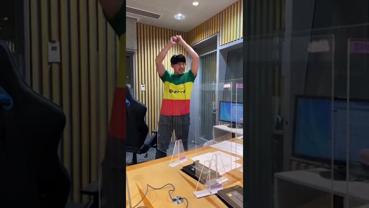 学校で盛り上がる芸人の定番・有名一発ギャグ大特集