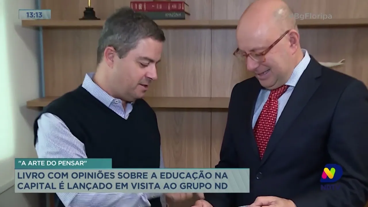 Livro com opiniões sobre a educação é lançado em visita ao Grupo ND