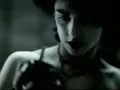 Christina Aguilera - Walk Away (VIDEO)