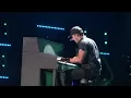 Sam Hunt sings "Make You Miss Me" live at CMA Fest