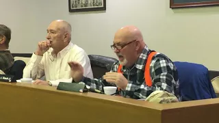 Freeman makes case to pay contractor