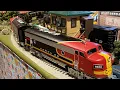 Unboxing Menard s Tulsa Tank Train Set - Santa Fe F3 Black Bonnet Scheme