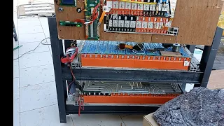 بطارية سياره كهربائيه كامله حولناها لتشغيل منزل متكامل بمكيفاته وثلاجاته نظام48فولتDC