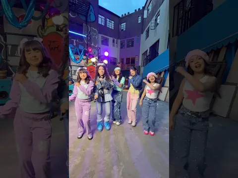 QUIEN FALTÓ? 🌙 #trending #yoloaventuras #dance #viral #fyp