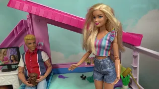 Barbie and Ken New Backyard 💗💗💗