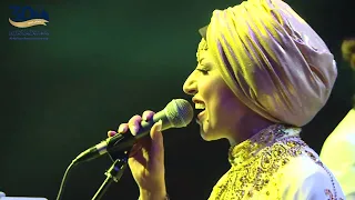 مسرح الأرينا  الفنانة مي مصطفى  اسمعوني    حفل جامعة عمان الأهلية الثلاثين عام      دندنها