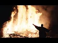 Download Lagu Twenty One Pilots - Navigating (Official Video)