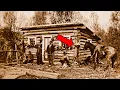 Download Lagu Deskundigen vinden familiefoto uit 1878 in blokhut, zoomen in op boven de deur en worden bleek
