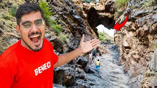 Mountain Me Hole Kisne Kiya? पहाड़ में छेद कैसे हो गया | 100% Real