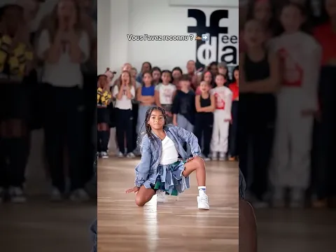 😱Elle avait que 9 ANS ! Une énergie folle 🤯Tu l’as reconnu ?✍🏽 #viral #dancevideo #kids #remember