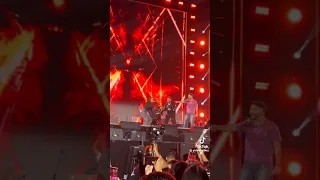 البنت اللى غنت فى حفله تامر حسنى 