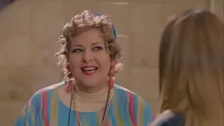 دلال عبدالعزيز ميس انجليزى وذكريات على ربيع ايام المدرسة تموت من الضحك فى مسلسل لهفة             دندنها