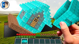 Download Minecraft in Real Life POV DIAMOND HOUSE TRAP in Realistic Minecraft 創世神第一人稱真人版 MP3