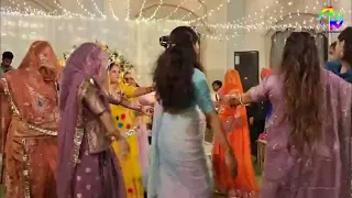 Rajasthani Ghoomar Dance | Manado Le Gayo Re & Samdariya Lehra Leve Raaj | Rajputi Weddings