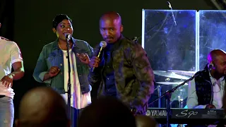 siphakamisa igama lakho