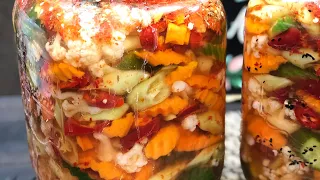 وأخيرا المخلل المشكل السريع اللي الاكل مايحلاش من غيره كلي منه بعد٣ايام بس من مطبخي فاطمه ابوحاتي 