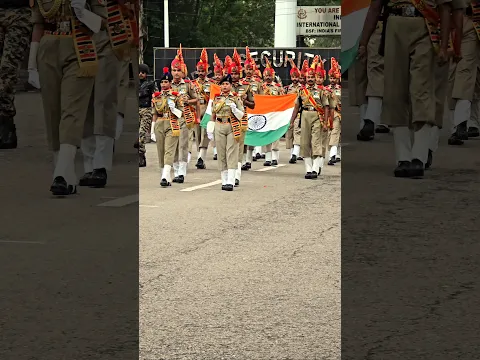 जिस मिट्टी  ने जन्म दिया👮‍♂️, उसी के तिरंगे 🇮🇳 पर जान⚔️ न्योछावर है #tiranga #terimitti #bharat #ncc