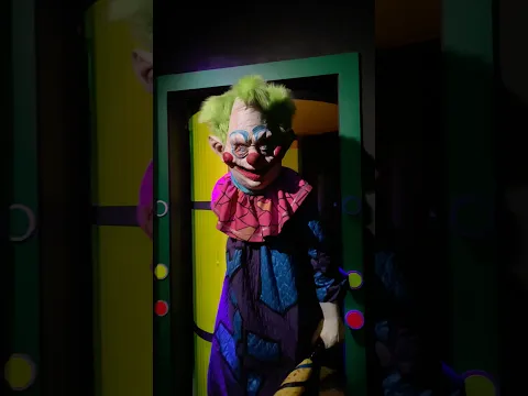 Klowns from Outer Space 🛸🤡 Universal Studios Hollywood HHN