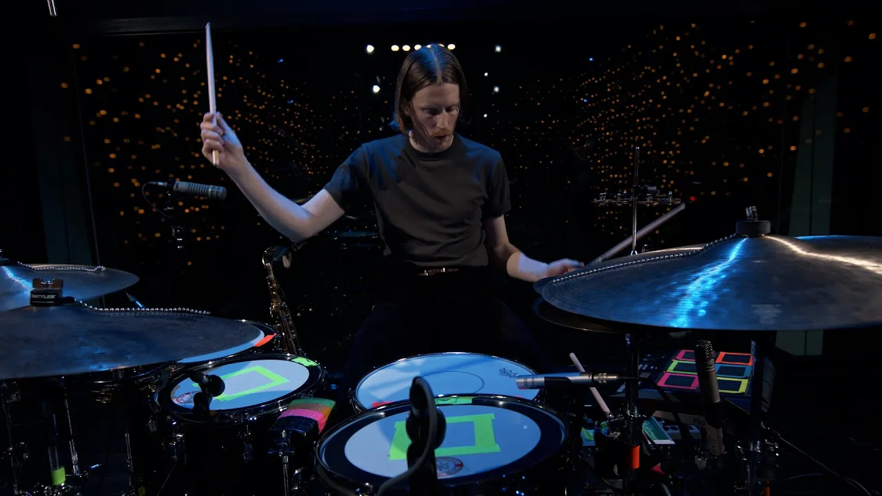 Dry Cleaning - Anna Calls From The Arctic (Live on KEXP)