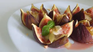 Baked Figs with Brie, Honey, and Nuts