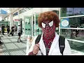 Costumed cosplayers flock to San Diego s Comic-Con
