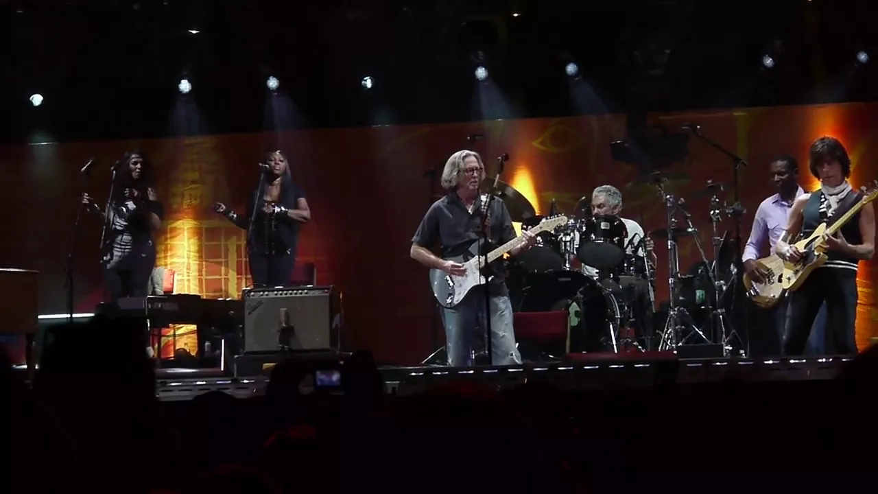 Eric Clapton and Jeff Beck - "Shake Your Moneymaker"