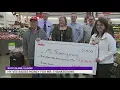 Hy-Vee boosts Mr Thanksgiving s next meal with 13 000 check