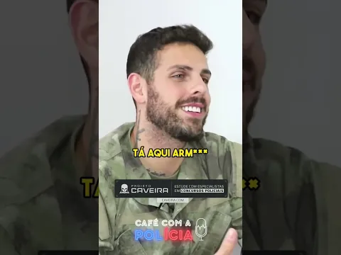 Policial é cercado por lutadores na academia e… #policia