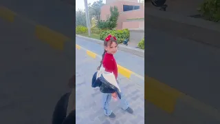 ظلموكي لما قالوا إن انتي للقمر شبيه 