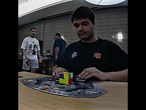 Sujan Feist tied his Own 2x2 World Record Avg of 0.86 seconds #rubikscube #viral #shorts