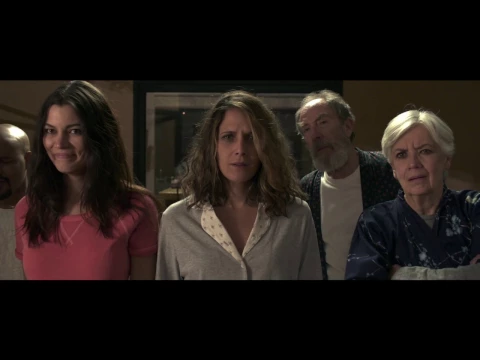 Un Padre No Tan Padre - Official Trailer [US]