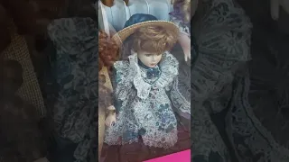 طفولتي هي أجمل ذكري تجعلنا أبتسم وأضحك كثير ا من قلبي كانت أيام الطفولة مليئة باللعب والضحك كثير ا 