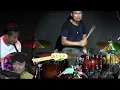 Download Lagu LISTEN to how FUNKY this Indonesian band is (Gugun Blues Shelter) FAJAR on BASS