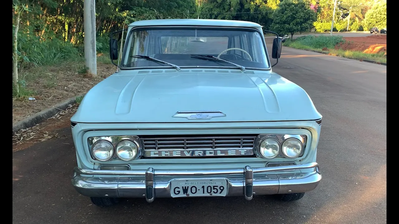Chevrolet C1416 1966 - Uma Veraneio com nome de robô !