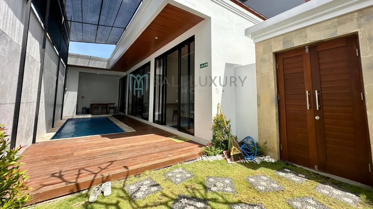 Charming 2-Bedroom Cozy Villa with Private Pool and Small Garden in Buduk - Yearly Rental