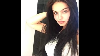 Ariel Winter Poses Topless Flaunts Breast Reduction Scars Remains a Boss