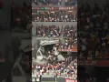 Lagu Stadioninstorting vastgelegd op camera – fans storten samen met de tribunes in!