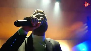 احمد عامر تلاعبني الاعبك ومكسر الحفله في المملكه العربيه السعوديه لاونج نمبر وان  جدة دندنها