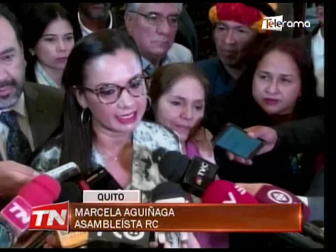 Correístas piden a Elizabeth Cabezas renunciar a la presidencia de la asamblea