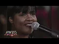 Download Lagu CeCe Winans: Alone In His Presence (Live)