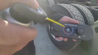Thermo King APU shutting down getting Yellow triangle Due to bad controller