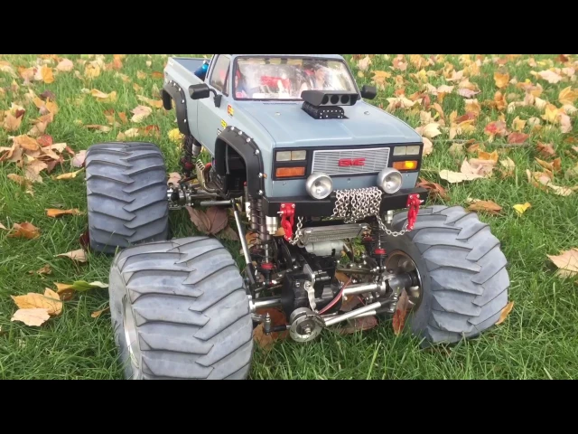 Tamiya Clodbuster GMC Style Grill and Tail Lights video thumbnail