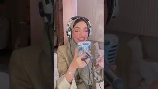 زينة عماد تغني هندي احساس ولا أروع كأنها هندية   دندنها