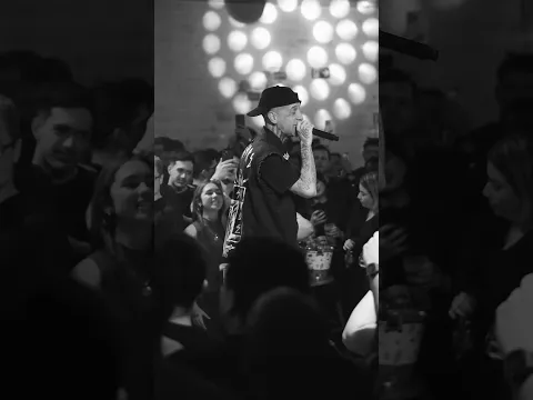 Quem aí tá curtindo “Papel de Parede” ? Pedro Qualy cantando ao vivo papel de parede !  #haikaiss
