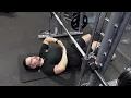 Smith Machine Sit Up Crunch