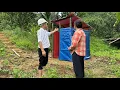 Download Lagu Kind CEO helpt alleenstaande moeder met bouwen toilet