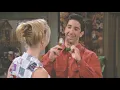 Lagu Ross numa dialética sobre evolução com Phoebe, aquela que pega 2 por episódio. Unagi não contradiz…