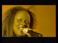 Wyclef Jean : "911" et "Diallo" live 12.02.2001.