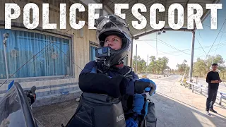 中国警方护送我进入沙丘沙漠：S8，第117集