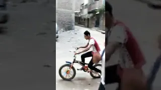 الحق مش عليك الحق عليا انا 